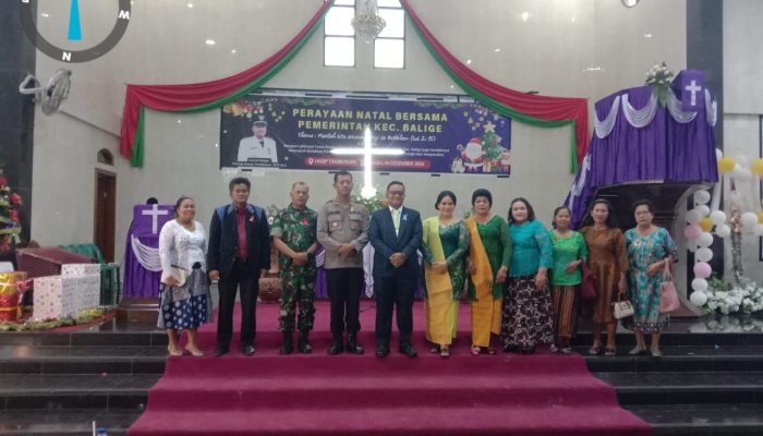 Kapolsek Balige Hadiri Natal Bersama Pemerintah Kecamatan Balige