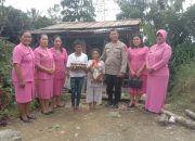 Bhayangkari Polsek Lumban Julu Berbagi Kasih Natal Kepada Warga Kurang Mampu
