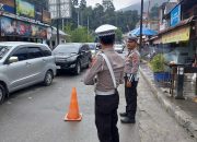 Satlantas Polres Toba Gatur Arus Lalin di Pelabuhan Ajibata Selama Libur Panjang