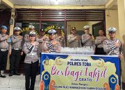 Momen Ramadan,Kapolres Toba Berbagi Takjil Pada Pengendara dan Masyarakat dan Himbau Tertib Berlalulintas