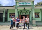 Polsek Porsea Gelar Bakti Sosial di Masjid AL- Muttaqin Lumban Gurning