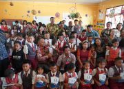 Bupati Toba Berkantor di Desa Amborgang, Warga ; Kami gak Perlu Lagi ke Balige