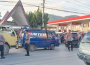 Polres Toba Lakukan Gatur dan Pengamanan Akibat Antrian Panjang di SPBU Balige