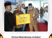 H.LIS DARMANSYAH SH, MENERIMA HIBAH BARANG UNTUK MEMPERKUAT SOSIAL KEPADA RAKYAT