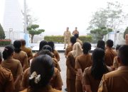 Pimpin Apel Gabungan, Wakil Bupati Tapanuli Utara Ingatkan Disiplin dan Perencanaan Pembangunan Berkualitas