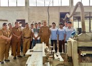 Bupati Taput Dorong Peserta Pelatihan Furnitur BLK Silangkitang Jadi Wirausaha Mandiri, Beri Pesanan Kerja Perdana