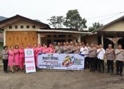 Polres Toba Hadir dengan Kepedulian, Salurkan Bantuan Sosial umtuk Personel Sakit Menahun dan Masyarakat