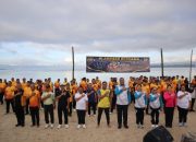 RIBUAN LANGKAH, SATU SEMANGAT! Polres Toba Bersama Forkopimda dan Masyarakat Merahkan HUT Bhayangkara ke – 80 Olahraga Bersama