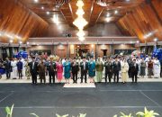 Kukuhkan 17 Anggota Paskibrata, Bupati Taput Dorong Pembentukan Karakter Generasi Muda