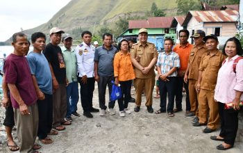Bupati Samosir Wujudkan Penantian Puluhan Tahun Warga, Pembangunan Jaringan Listrik Desa Hasinggaan Ditargetkan Rampung Sebelum Natal
